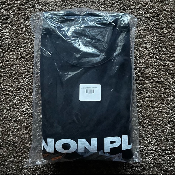 NEW Deuxmoi Crewneck - Picture 2 of 4